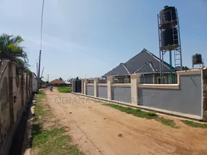 6bdrm Bungalow in Idi-Ishin Extension, Ibadan for sale