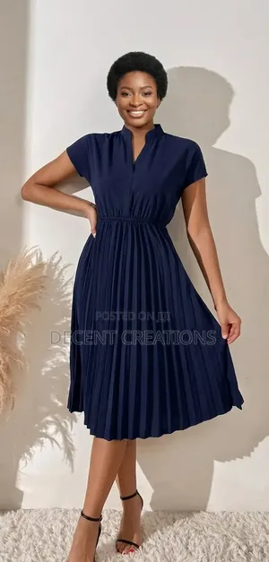 Mid - Year Promo: Elegant Pleated Midi Dress. Size L