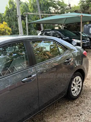Toyota Corolla 2018 Blue