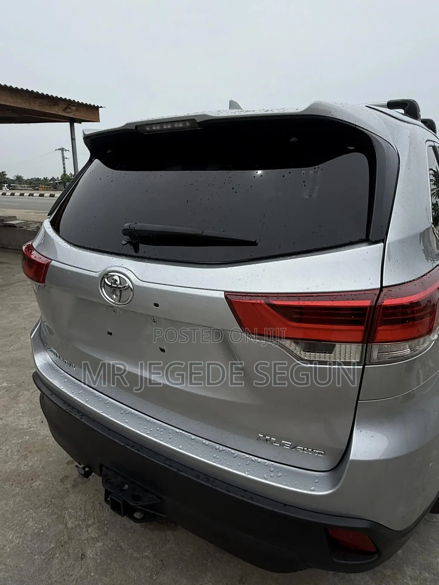 Toyota Highlander SE 2019 Silver