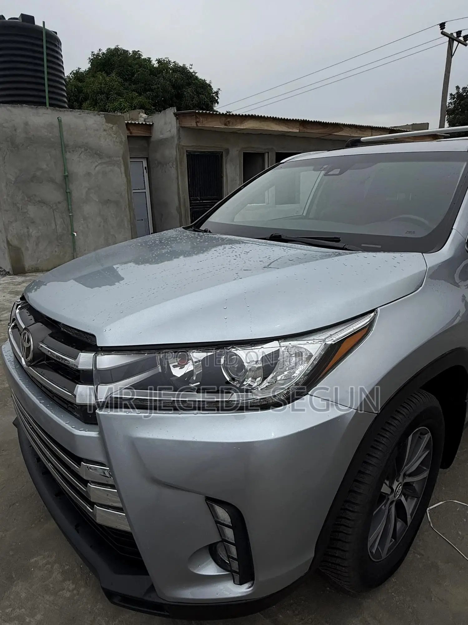 Toyota Highlander SE 2019 Silver