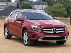 Mercedes-Benz GLA 250 2017 Red