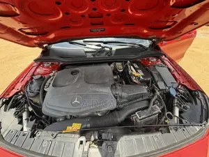 Mercedes-Benz GLA 250 2017 Red