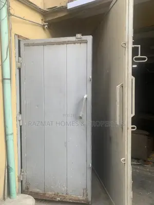 A Massive 2 Sided Mini Warehouse at Bode Thomas