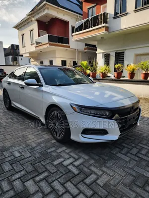 Honda Accord Touring 2018 White