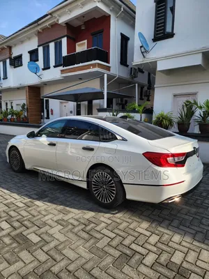 Honda Accord Touring 2018 White