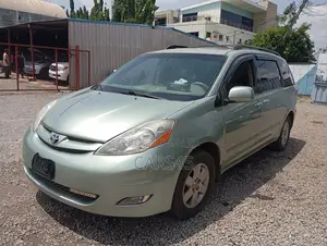 Toyota Sienna 2008 Green