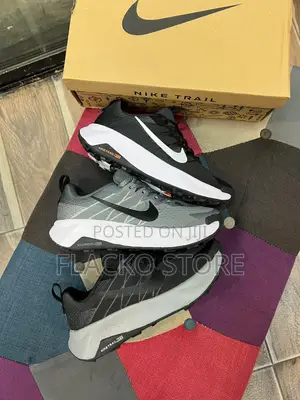 Original Nike Reactx Wildhorse 10 Sneakers