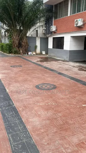 5bdrm Duplex in Ahmadu Bello Way for sale