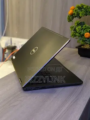 Laptop Dell Latitude 13 3379 8GB Intel Core i5 SSD 256GB