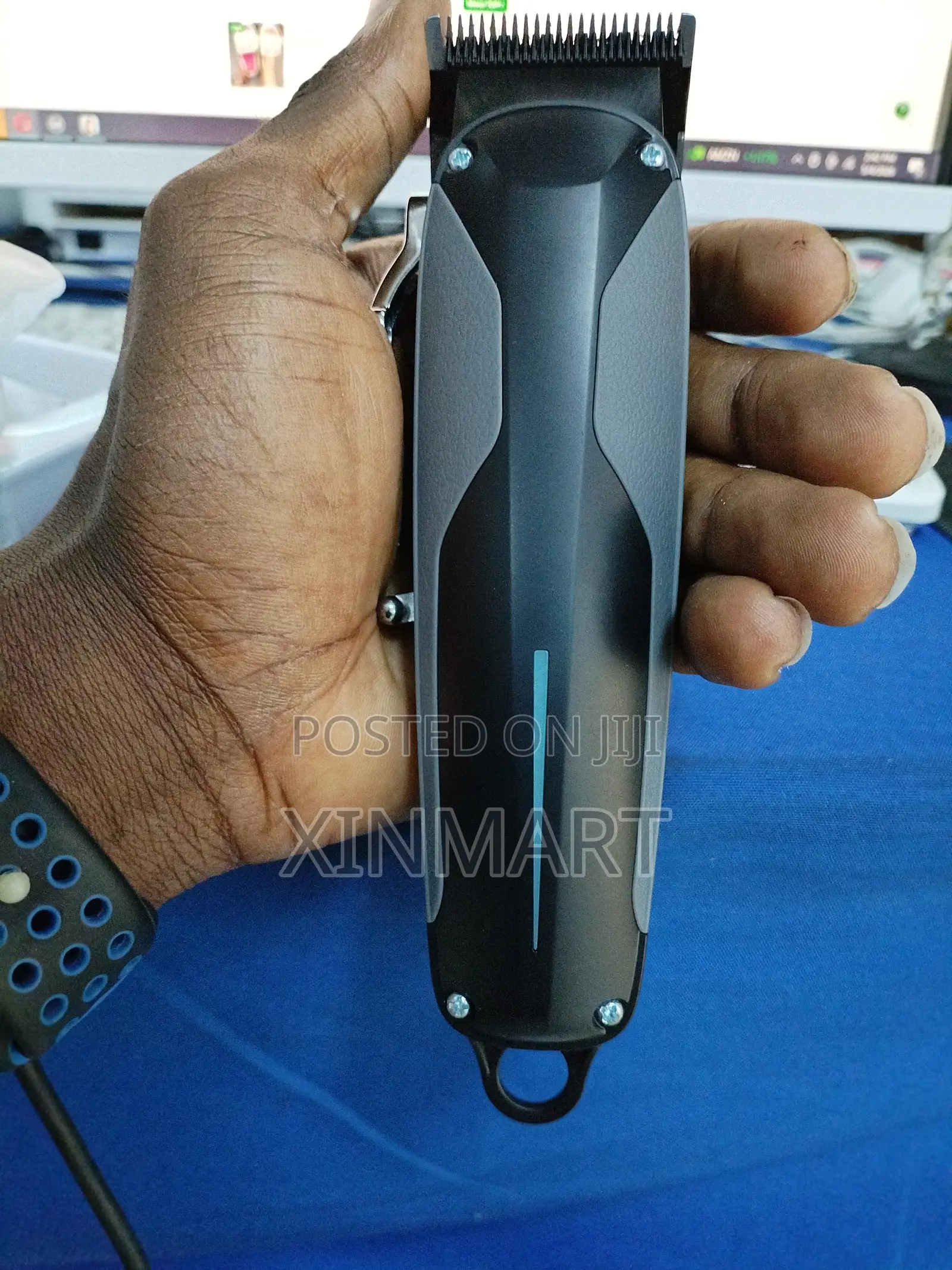 Professional Electric Clipper