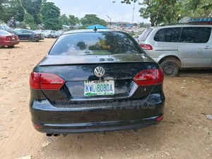 Volkswagen Passat  TDI SE with Sunroof 2013 Black
