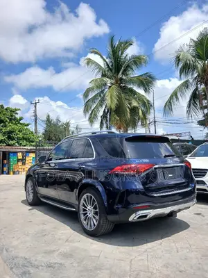Mercedes-Benz GLE-Class 2021 Blue