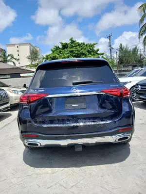 Mercedes-Benz GLE-Class 2021 Blue