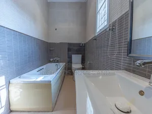 2bdrm Apartment in Banana Island for rent