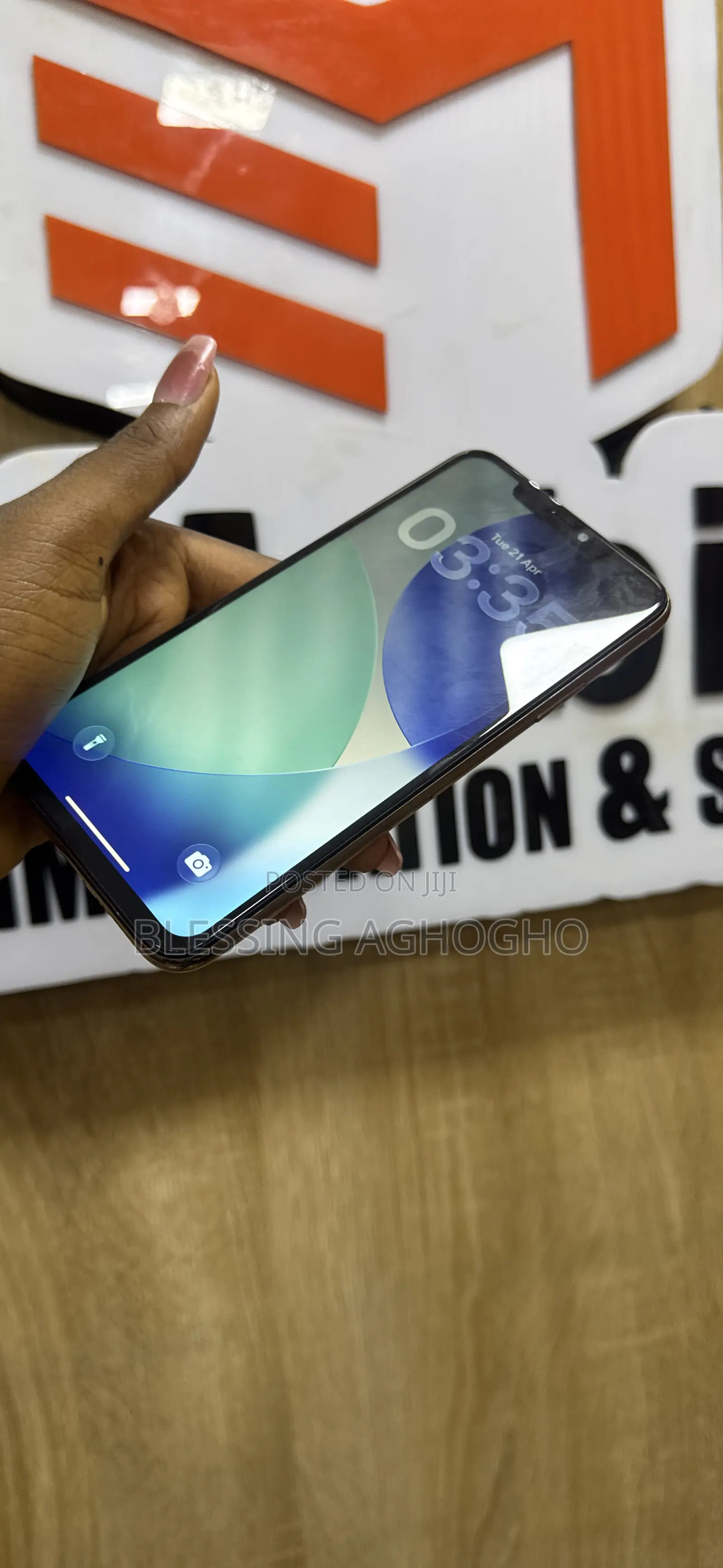 Apple iPhone 11 Pro Max 64 GB Gold