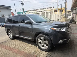Toyota Highlander Limited 2012 Gray