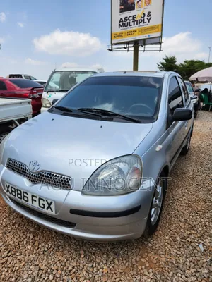 Toyota Yaris 2003 Silver