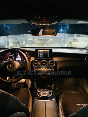 Mercedes-Benz GLC-Class 2019 White