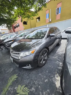 Toyota Venza V6 2011 Gray