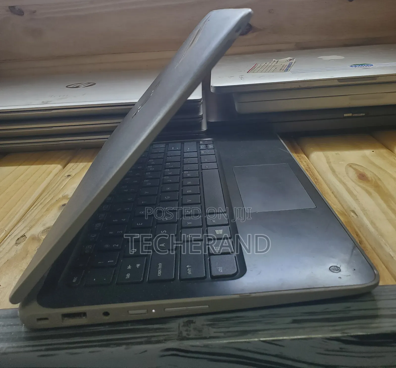 Laptop HP 4GB Intel Celeron SSD 60GB