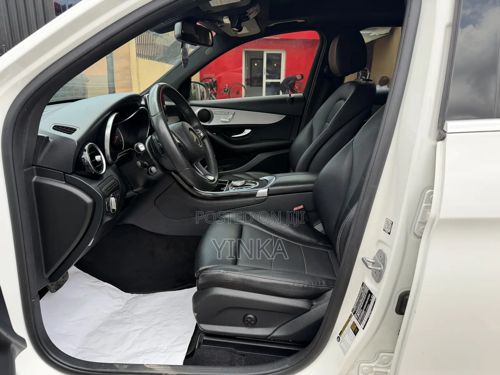 Mercedes-Benz GLC-Class 2017 White