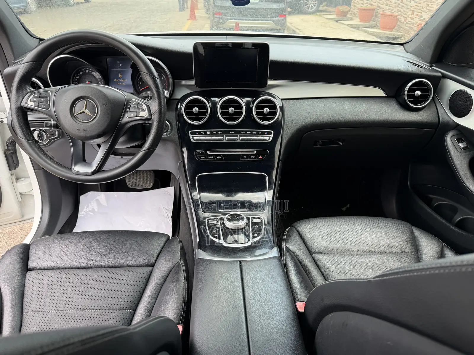 Mercedes-Benz GLC-Class 2017 White