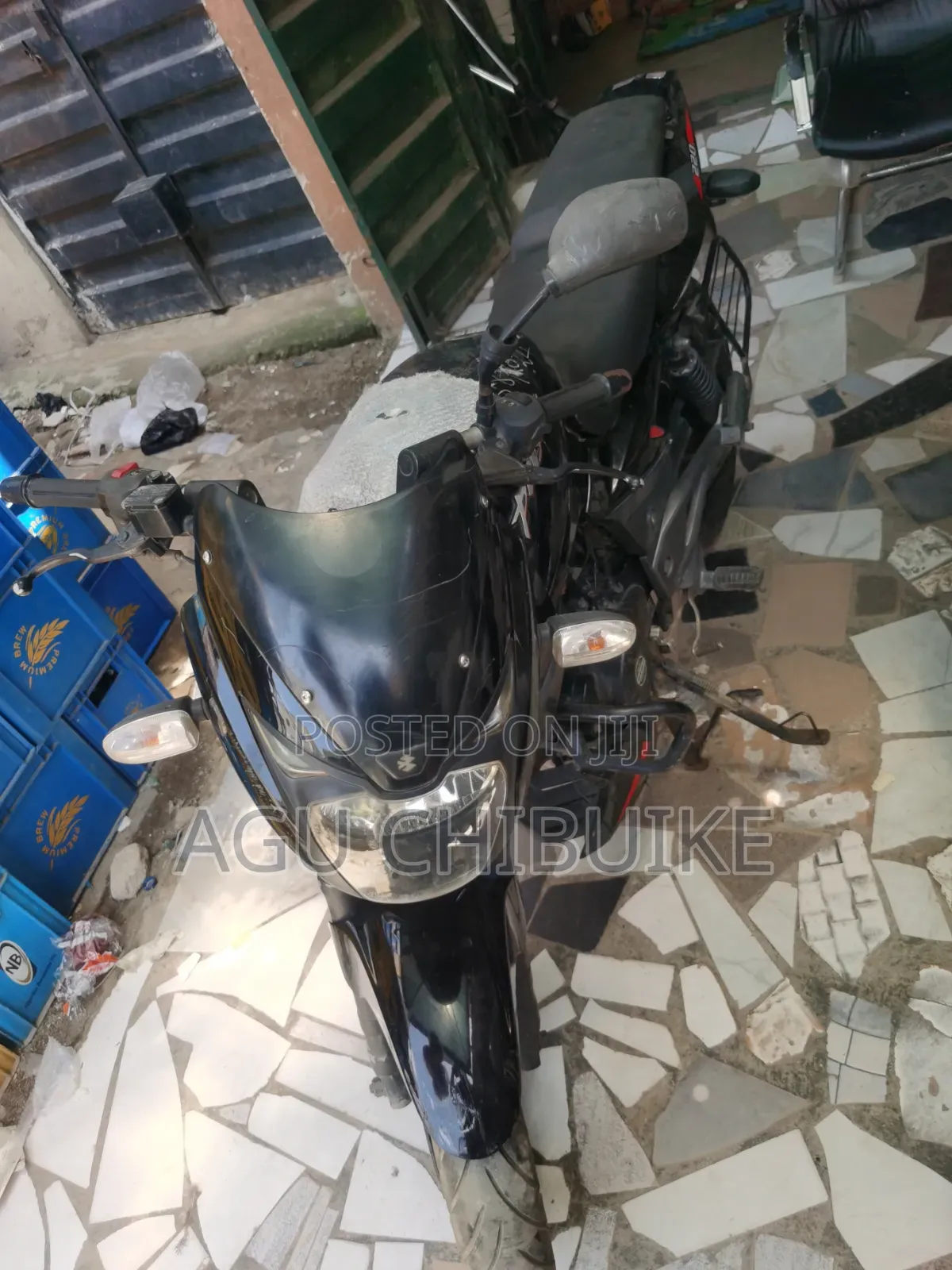 Bajaj Pulsar 220 F 2025 Black