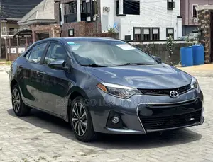 Toyota Corolla LE 4dr Sedan (1.8L 4cyl CVT) 2014 Gray