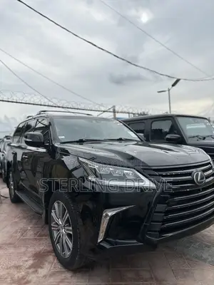Lexus LX 570 AWD 2017 Black