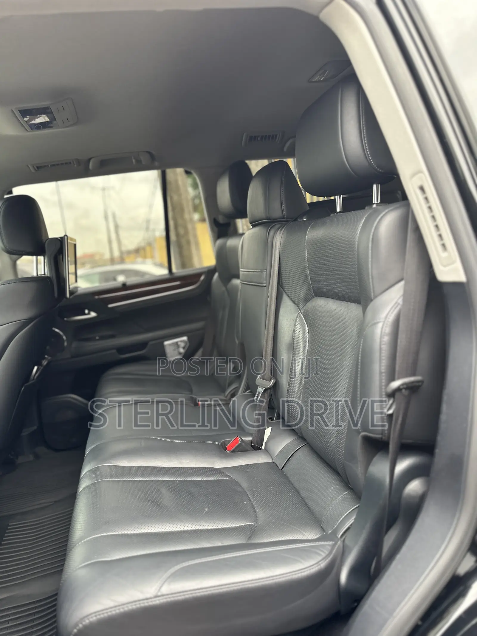 Lexus LX 570 AWD 2017 Black