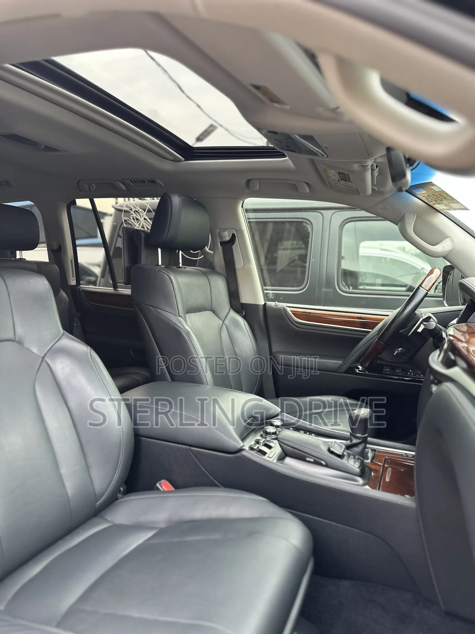 Lexus LX 570 AWD 2017 Black
