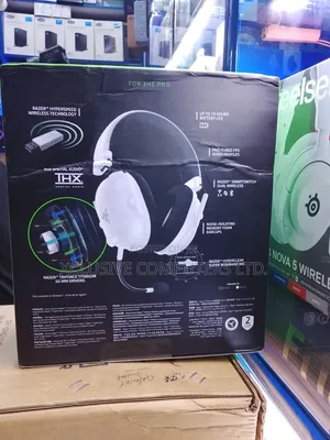 Wireless Esports Headset Black Shark V2 Pro.