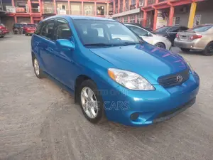 Toyota Matrix XR Hatchback FWD (1.8L 4cyl 4A) 2007 Blue