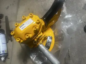 Hydraulic Grinder Machine 9”