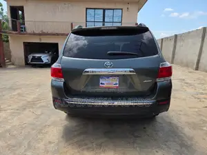 Toyota Highlander 2013 Gray