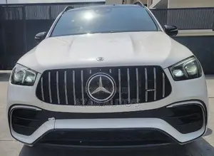 Mercedes-Benz E63 2021 White