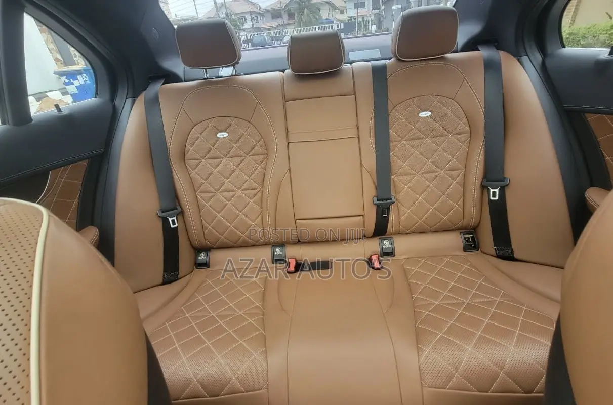 Mercedes-Benz C300 2016 Black
