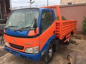 Toyota Dyna 200