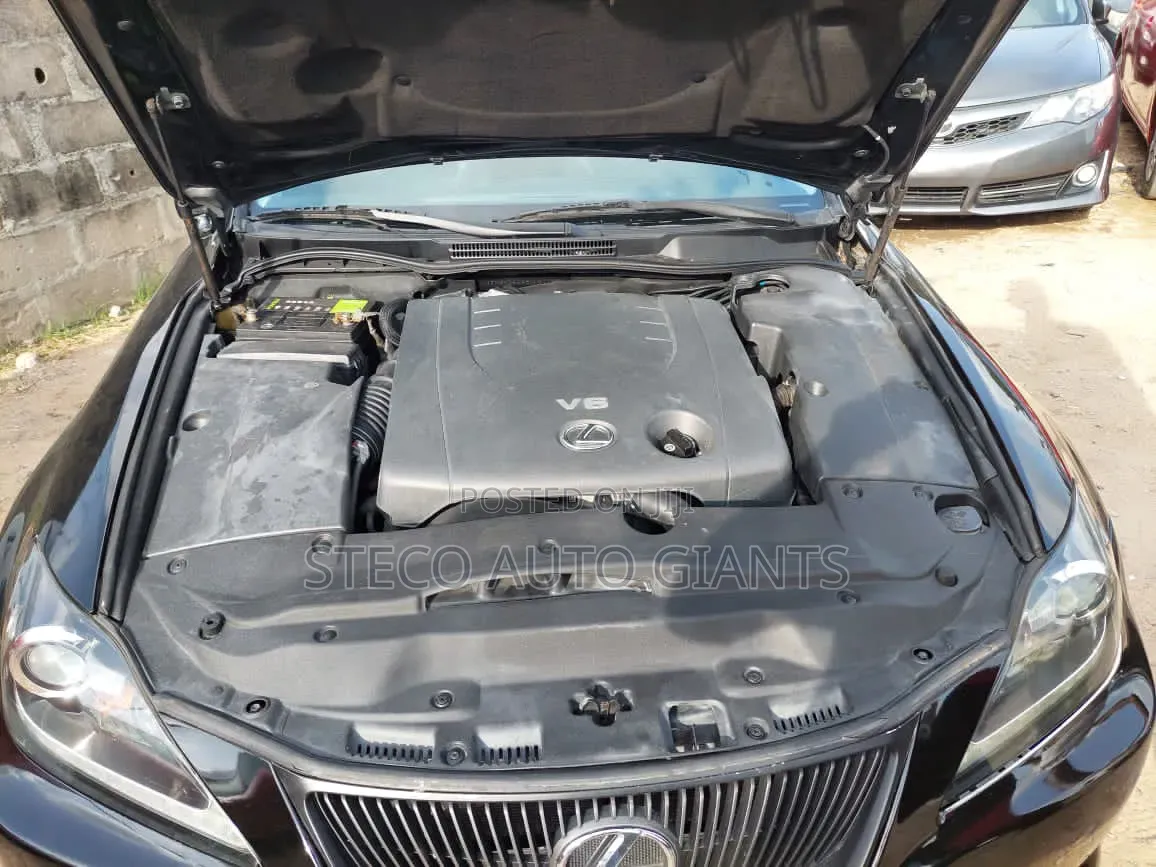 Car 2012 Black