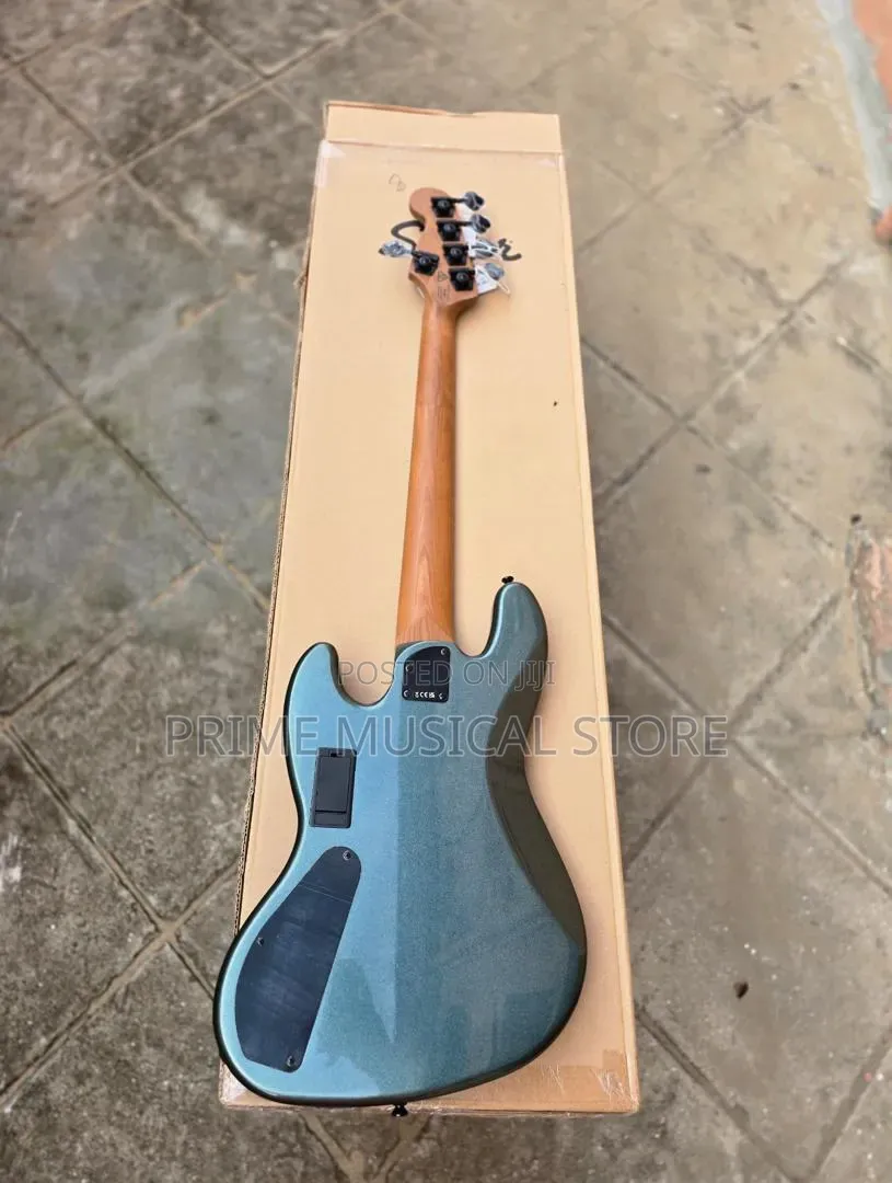 Squier 5 Strings Active Jazz Bass Guitar