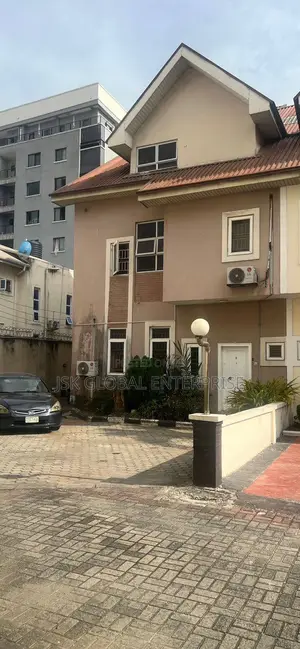 5bdrm Townhouse/Terrace in Princely Court, Victoria Island Extension