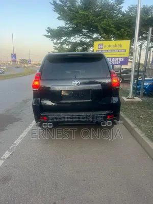 Toyota Land Cruiser Prado 2022 Black