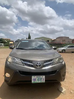 Toyota RAV4 Limited 4dr SUV AWD (2.5L 4cyl 6A) 2014 Gray