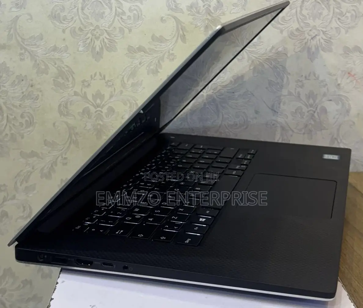 Laptop Dell Precision 5540 16GB Intel Core i7 SSD 512GB