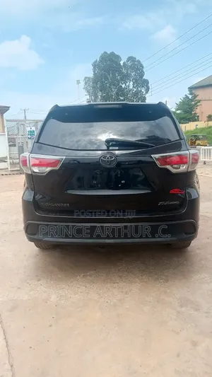 Toyota Highlander Limited V6 4x2 (3.5L 6cyl 6A) 2016 Black