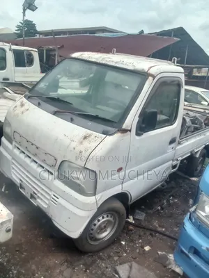 Daihatsu Hijet 2005 White