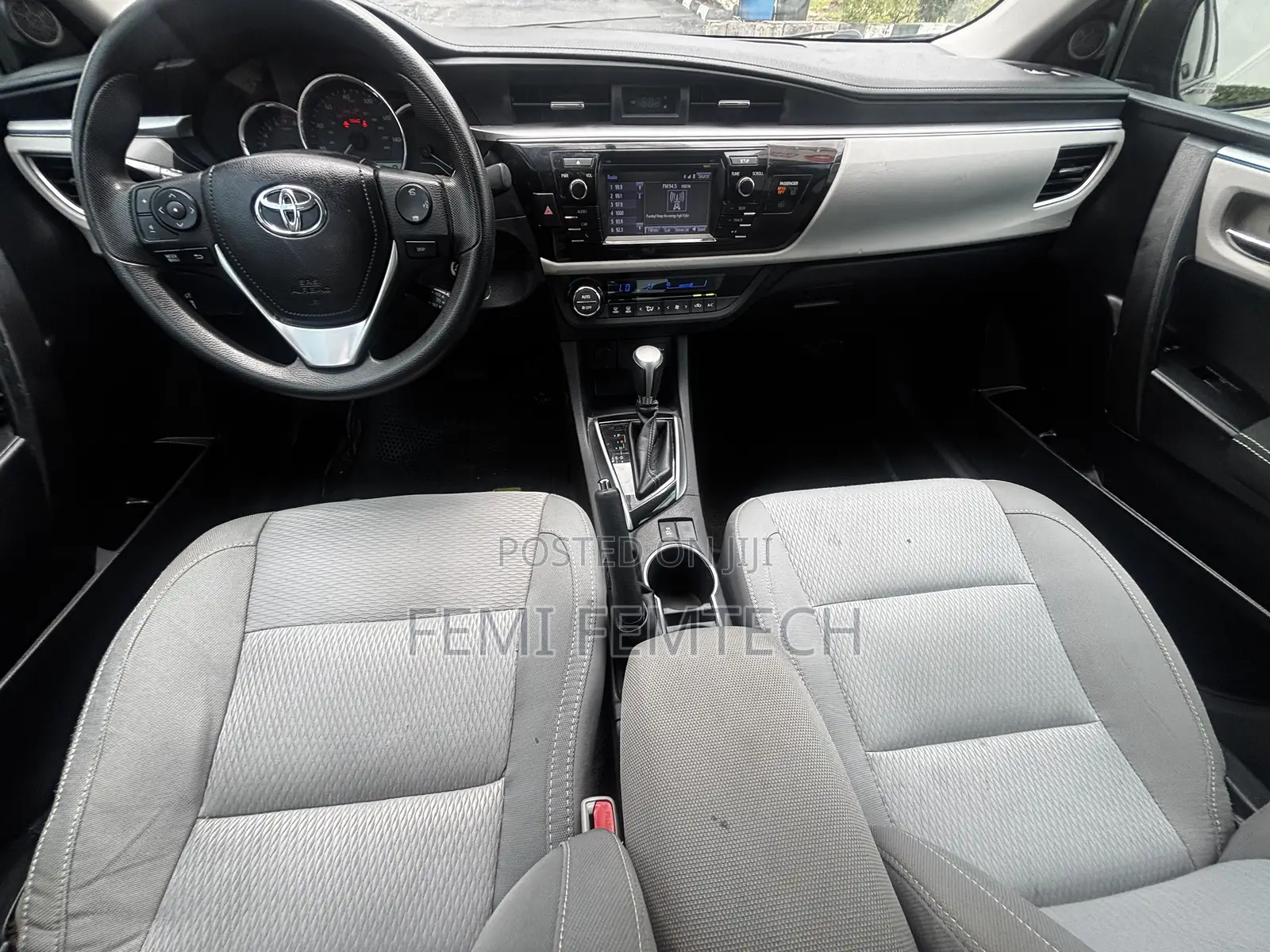 Toyota Corolla 2016 Black