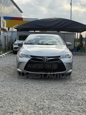 Toyota Camry SE 4dr Sedan (2.5L 4cyl 6A) 2016 Silver