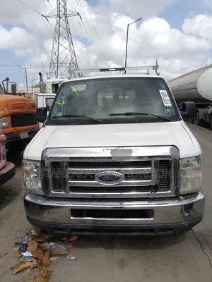 Ford E350 2001 White